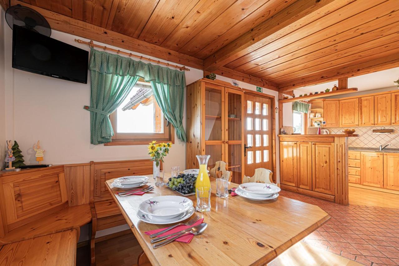 Vineyard Chalet Hansel And Gretel - Happy Rentals Otočec Esterno foto